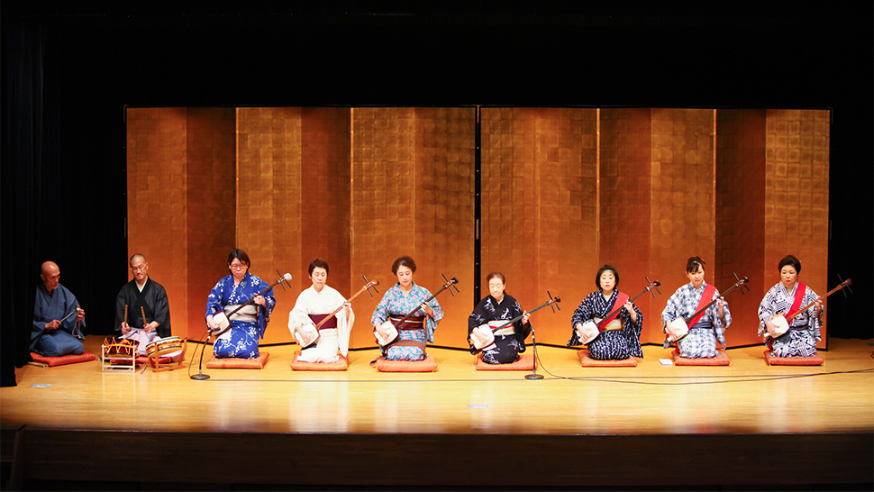 落語寄席の出囃子三味線の演奏と寄席の踊り